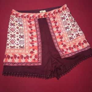 Hollister patterned shorts size zero